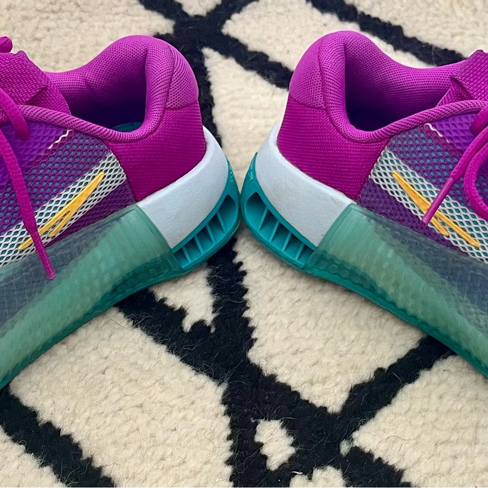 Women's Nike Metcon 9 AMP Training Shoes, size 8 (us), gently used. - Picture 8 of 13